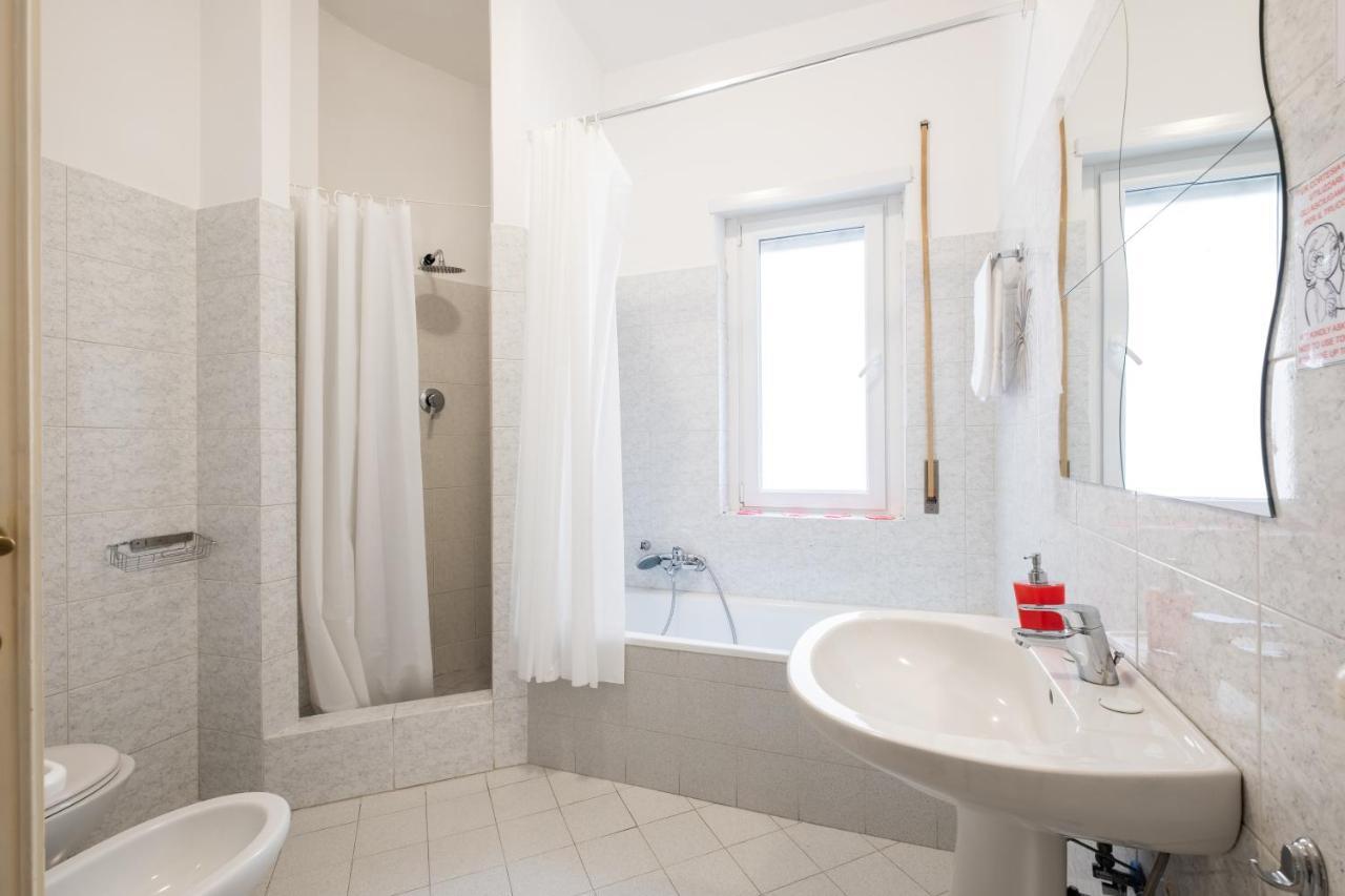 Take It Easy Roma Guest House エクステリア 写真